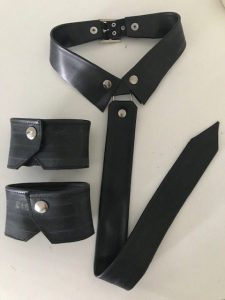 Set manchetten en stropdas rubber punt man