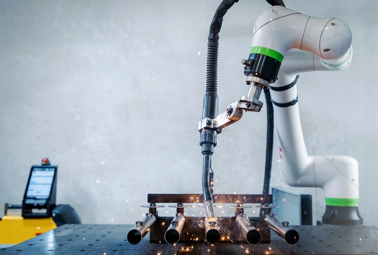 Cobots vs. Traditional Industrial Robots 1