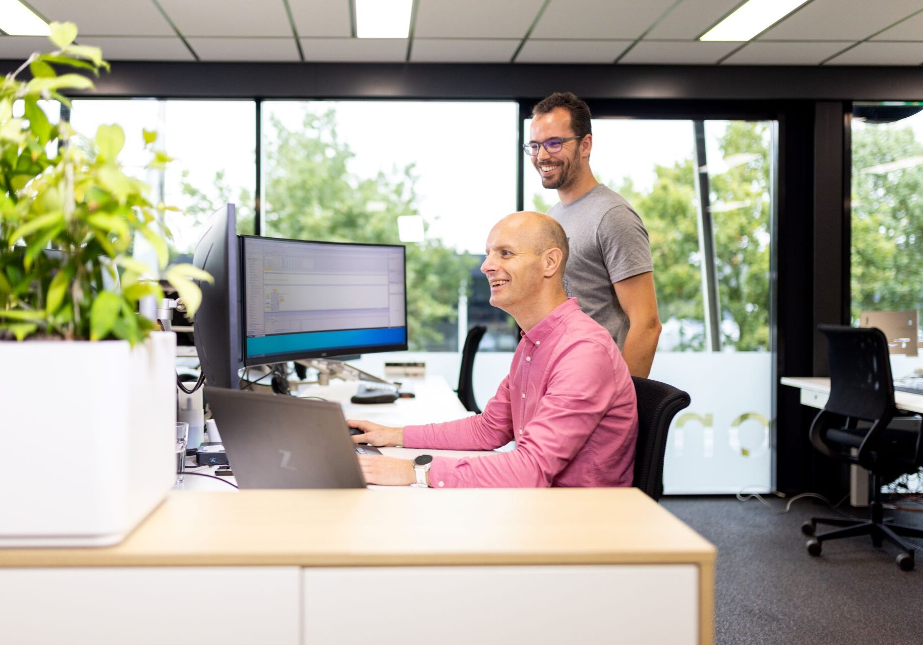 Onze-programmeurs-staan-voor-u-klaar